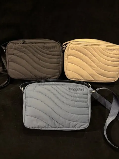 baggallini fabric tote Baggallini fabric tote bag in Scottsdale