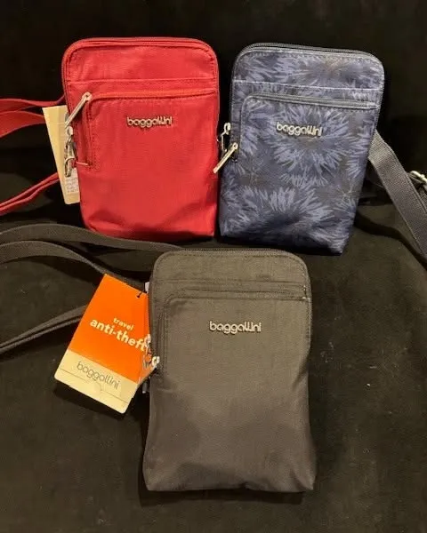 baggallini sling bag Baggallini crossbody sling bag at Stefan Mann in Scottsdale