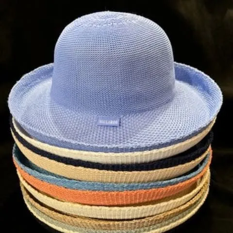 wallaroo sun hat Wallaroo UPF 50+ sun hat at Stefan Mann in Scottsdale